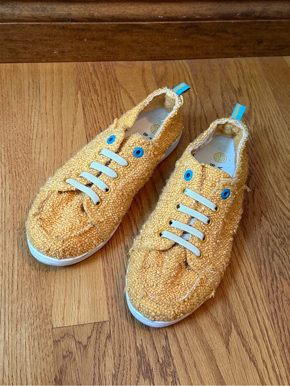 Vionic Beach Pismo Sneakers Orthotic Insole Comfort Yellowish/Blue Women’s Sz 9 - Picture 6 of 10